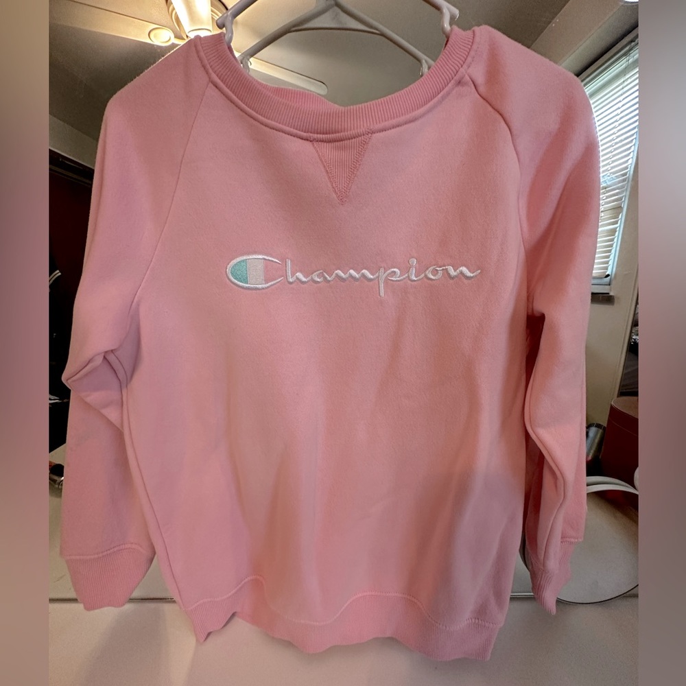 Super cute light pink champion sweatshirt